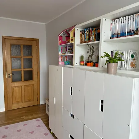 Mieszkanie 3 Pokojowe Dla Rodzin, Z Zabawkami, W Centrum Blisko Aquaparku Wroclaw