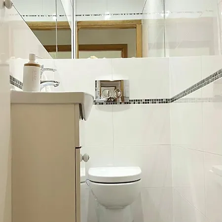 Mieszkanie 3 Pokojowe Dla Rodzin, Z Zabawkami, W Centrum Blisko Aquaparku * Breslau