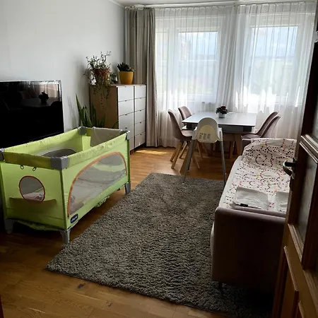 Mieszkanie 3 Pokojowe Dla Rodzin, Z Zabawkami, W Centrum Blisko Aquaparku Wroclaw